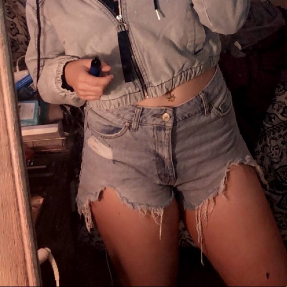 Jean distressed shorts